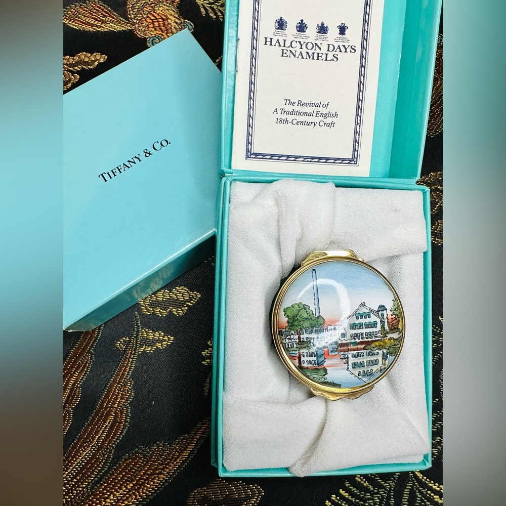SOLD. Tiffany & Co Halcyon Days Enamels Samoset Resort MBNA 1994 Trinket Box